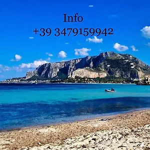 https://mondello-stesicoro-14.palermohotels.org