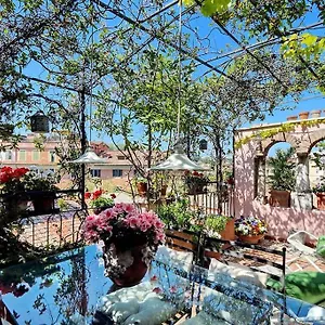 https://spectacular-luxury-flat-in-trastevere.it-romehotels.com